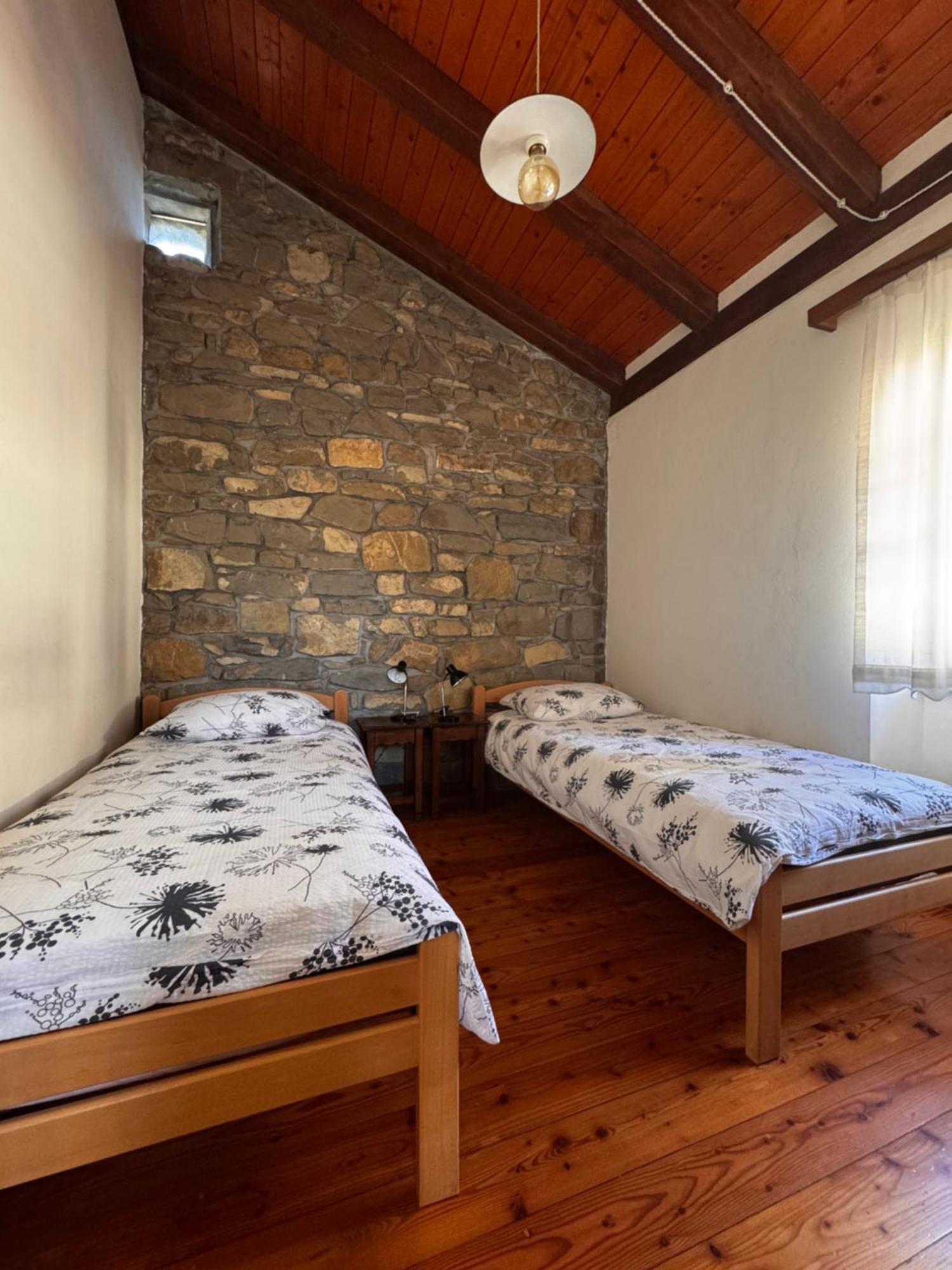 Bordon Wines, Estate With Accommodation Dekani 外观 照片